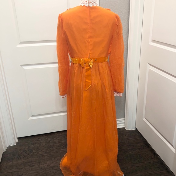 ❌Sold❌ Adorable Tangerine Prairie Vintage Dress - Picture 2 of 9